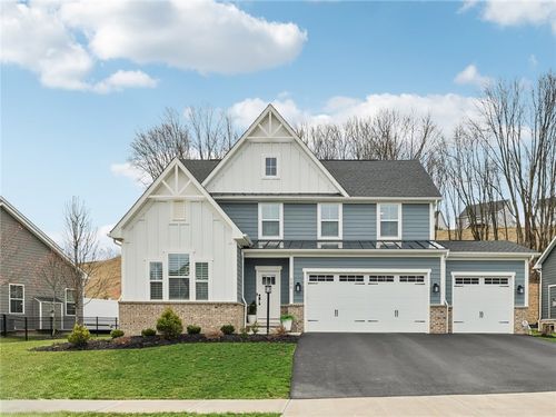 320 Crest Ln, Mars, PA, 16046-2316 | Card Image