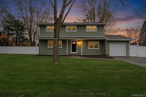 56 Camille Ln, East Patchogue, NY, 11772-4557 | Card Image