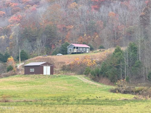 3788 Newmans Ridge Rd, Sneedville, TN, 37869-6421 | Card Image