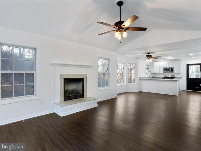 689 Windy Way, House other with 3 bedrooms, 2 bathrooms and null parking in FRONT ROYAL VA | Image 4