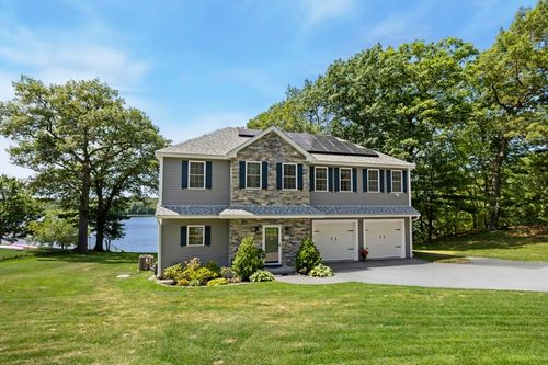 7 Grace St, North Chelmsford, MA, 01863-1749 | Card Image