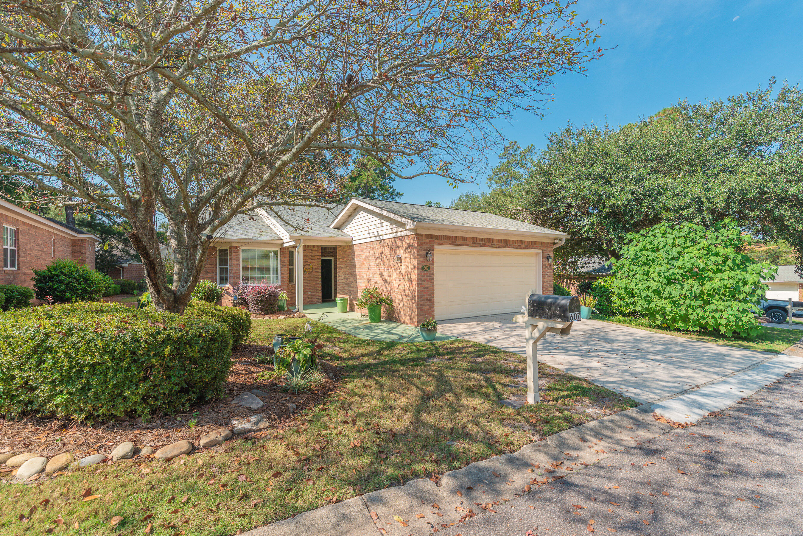 Clarendon Pl, Aiken, SC 29801