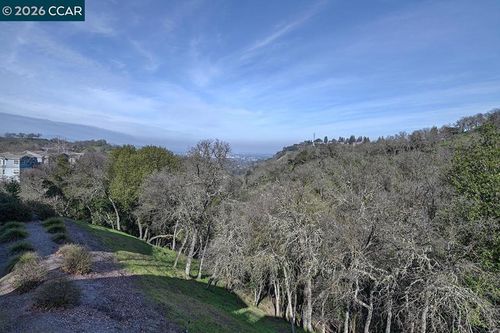 2994 2994 Saklan Indian, Walnut Creek, CA, 94595 | Card Image