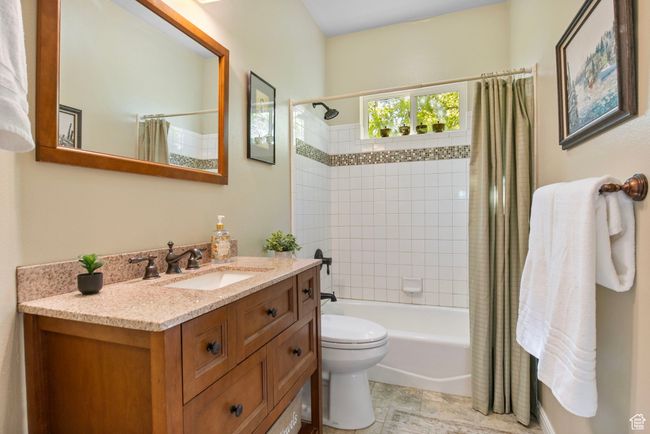 2032 Spring Oaks Dr, House other with 5 bedrooms, 4 bathrooms and 3 parking in Springville UT | Image 19