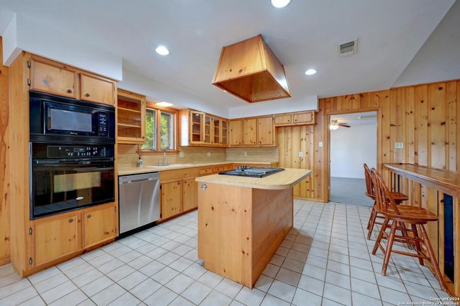 1214 (LOT 21) 13 Th St, House other with 3 bedrooms, 2 bathrooms and null parking in Blanco TX | Image 8