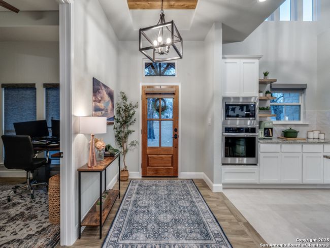 164 Crescent Rdg, House other with 4 bedrooms, 3 bathrooms and null parking in Adkins TX | Image 5