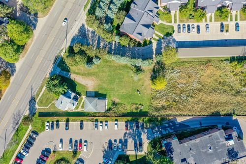 33420 Utica Rd, Fraser, MI, 48026-3561 | Card Image