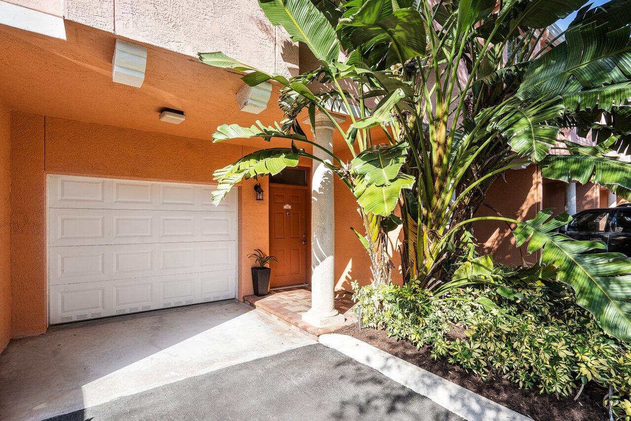 Residential Lease in Delray Beach 3