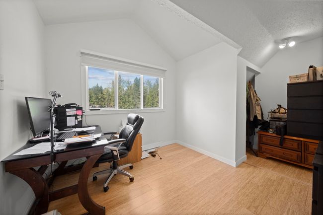 25412 58 Ave, House other with 6 bedrooms, 4 bathrooms and 20 parking in Aldergrove BC | Image 16