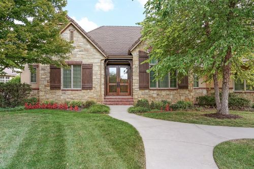 219 E Pine Meadow Ct, Andover, KS, 67002-8840 | Card Image
