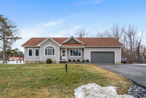 17 Albert St, Johnstown, ON, K0E1T1 | Card Image