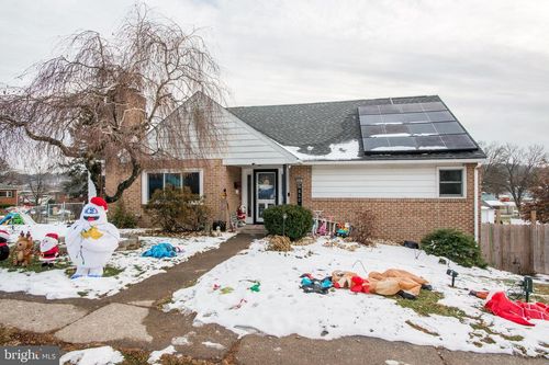 6681 Somerset St, HARRISBURG, PA, 17111-4458 | Card Image