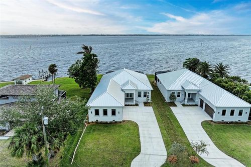 112 Northshore Ter, Port Charlotte, FL, 33980-2524 | Card Image