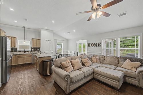464 Timberwood Dr, Woodruff, SC, 29388-8791 | Card Image