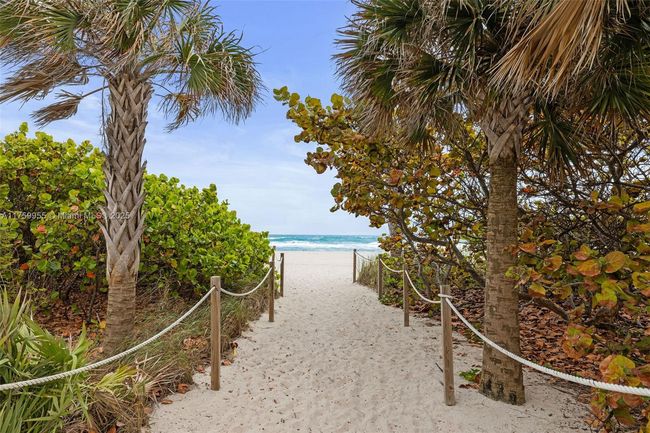 APT-6M - 5055 Collins Ave, Condo with 2 bedrooms, 3 bathrooms and null parking in Miami Beach FL | Image 35