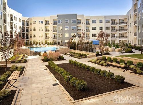 unit-4102-527 Old Bridge Tpke, East Brunswick, NJ, 08816-1962 | Card Image