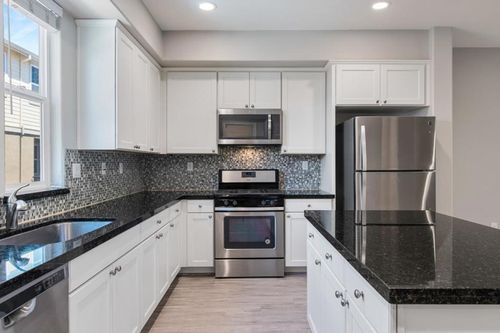 905 Tierney Pl, Martinez, CA, 94553-4440 | Card Image