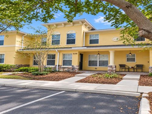 239 Castlekeeper Pl, VALRICO, FL, 33594-3336 | Card Image