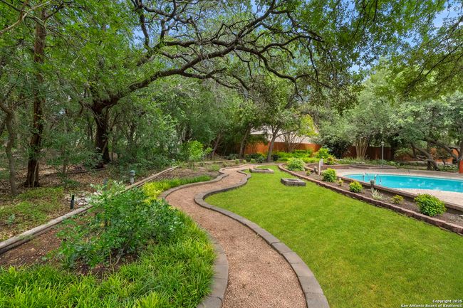 7835 Wild Eagle Rd, House other with 5 bedrooms, 3 bathrooms and null parking in San Antonio TX | Image 32