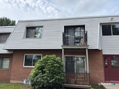 3-258 Richard St, Newington, CT, 06111-5032 | Card Image