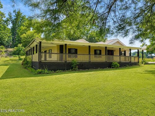 2709 Montvale Rd, Maryville, TN, 37803-2843 | Card Image