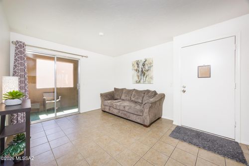 112-1810 E Blacklidge Drive, Tucson, AZ, 85719 | Card Image