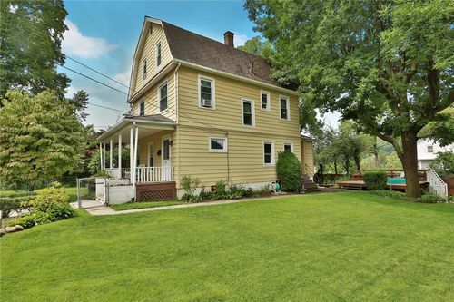 1-521 Manhattan Ave, Hawthorne, NY, 10532-1335 | Card Image