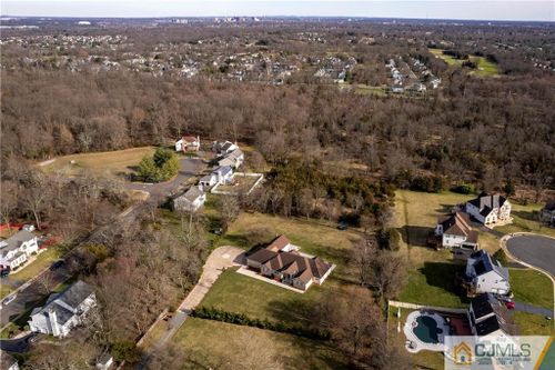 174 Cedar Grove Ln, SOMERSET, NJ, 08873-5228 | Card Image