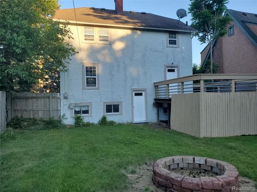 358 W Iroquois Road, Pontiac, MI, 48341 | Card Image