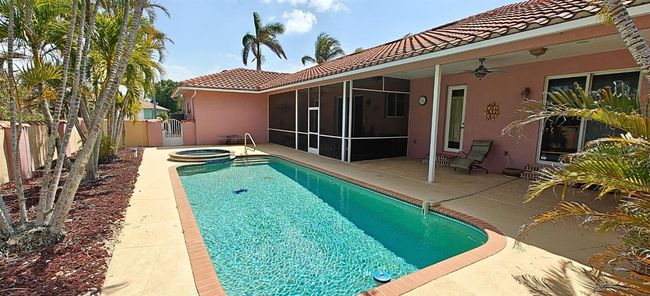 Back Pool View | Image 35