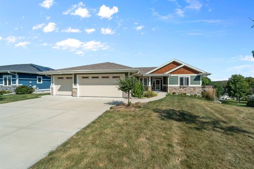 970 Brynhill Dr, OREGON, WI, 53575-3892 | Card Image