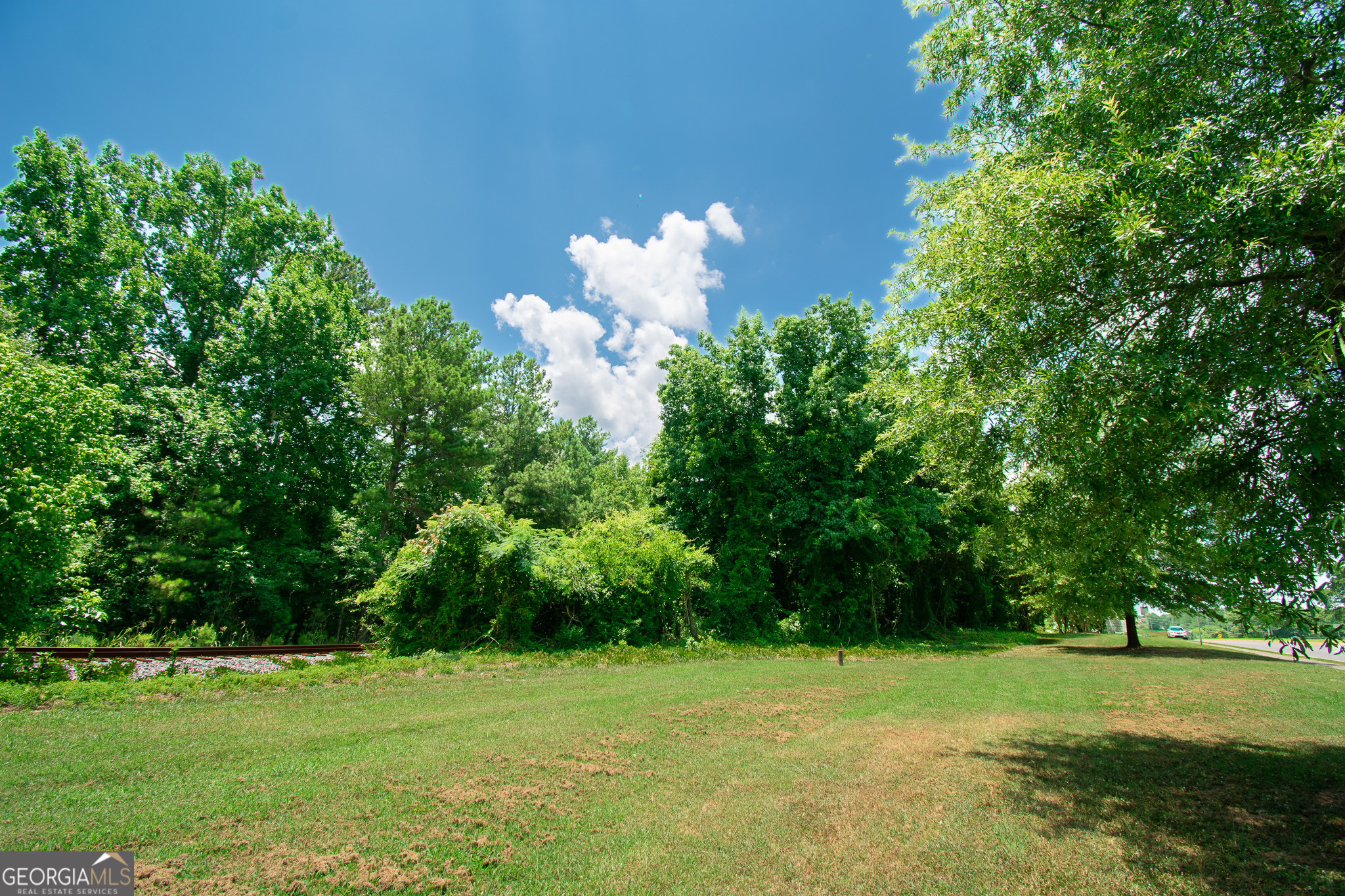 Land in Colbert 3