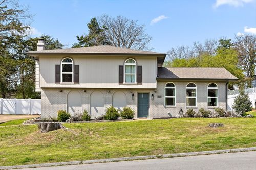 109 Rolling Ridge Dr, Chattanooga, TN, 37421-5315 | Card Image