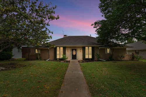 238 High Brook Dr, Richardson, TX, 75080-2031 | Card Image
