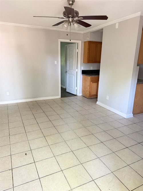 9-1505 W Lovers Ln, Arlington, TX, 76013-3700 | Card Image