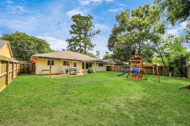 5822 Walnutgate Dr, House other with 3 bedrooms, 2 bathrooms and 2 parking in Spring TX | Image 37