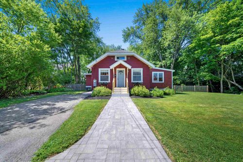 22 1/2 Baker St, Dover, NH, 03820-3137 | Card Image