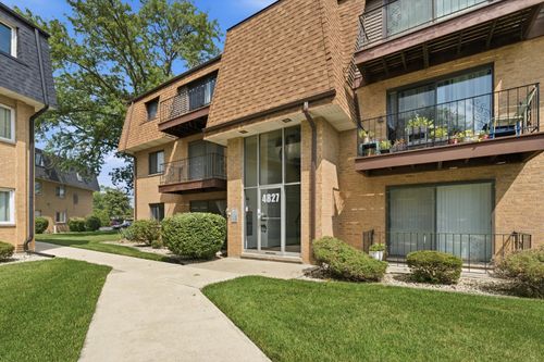 101-4827 W 109th St, Oak Lawn, IL, 60453-5543 | Card Image