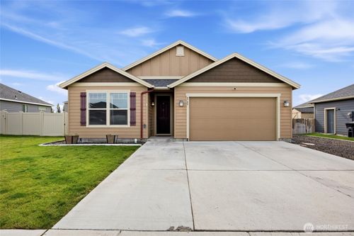 4709 W Wren St, Moses Lake, WA, 98837-5118 | Card Image