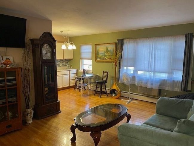 315 - 315 Regency Park Dr, Condo with 2 bedrooms, 2 bathrooms and null parking in Agawam MA | Image 5