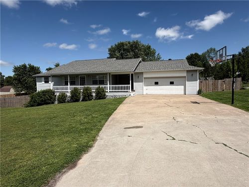 1451 Kay Lynn Dr, Pea Ridge, AR, 72751-3918 | Card Image