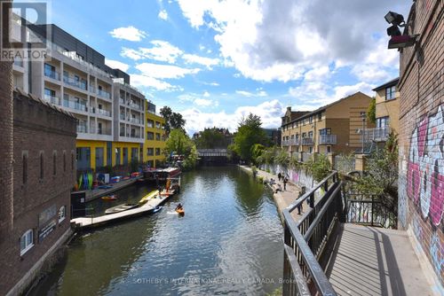 30-30 Oval Road, London, UK, ON,  | Card Image