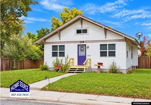 238 Market St, Lander, WY, 82520-2246 | Card Image
