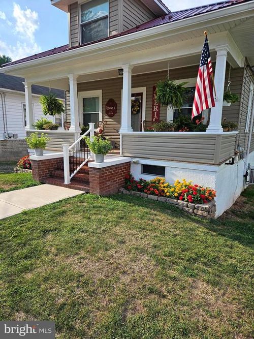 481 W Main St, ELIZABETHVILLE, PA, 17023-8873 | Card Image