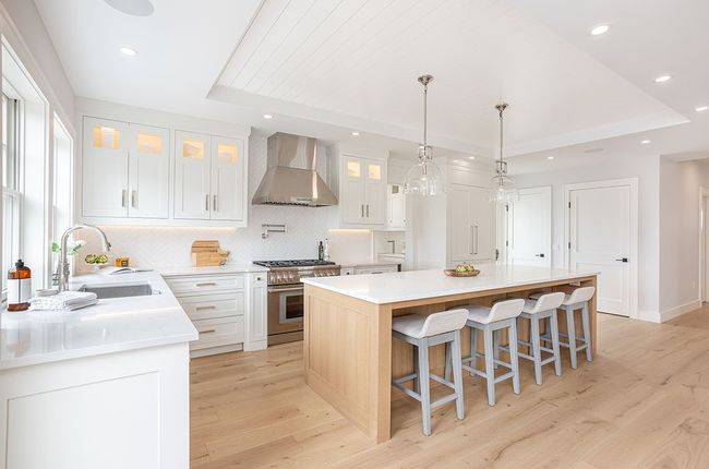 10 Stimpson St, House other with 5 bedrooms, 7 bathrooms and 4 parking in Middletown RI | Image 8