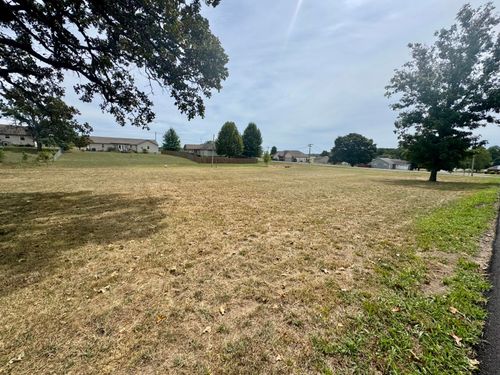 000 Lee Anna Dr, West Plains, MO, 65775 | Card Image