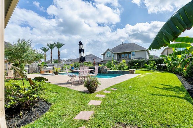 2208 Rocky Shores Ln, House other with 4 bedrooms, 4 bathrooms and 2 parking in Pearland TX | Image 32