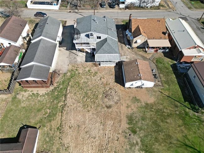2207 W Virginia Ave, Home with 0 bedrooms, 0 bathrooms and null parking in Dunbar WV | Image 50