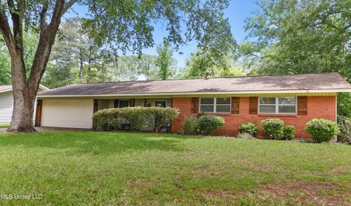 3246 Longwood Dr, Jackson, MS, 39212-4010 | Card Image