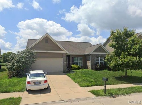 853 Bluff Ridge Ln, Shiloh, IL, 62221-3562 | Card Image